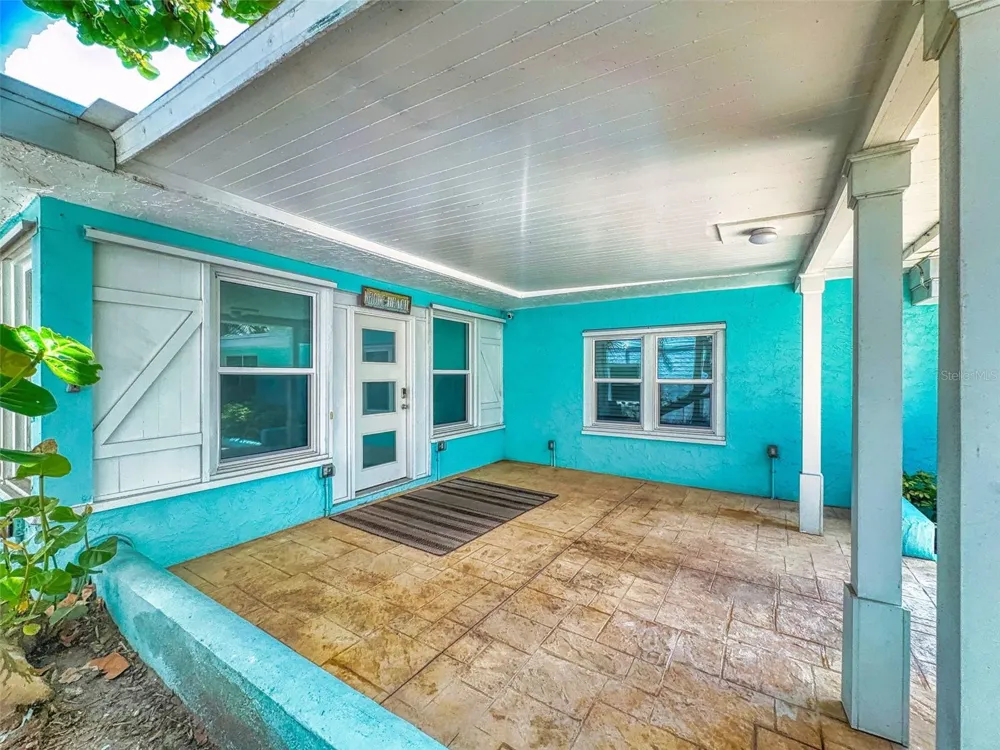 1011 Hill Street New Smyrna Beach, FL 32169
