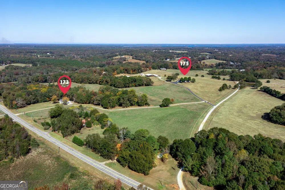 173 & 175 Deer Creek Farms RD Hartwell, GA 30643
