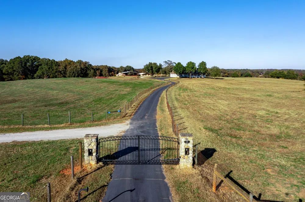 173 & 175 Deer Creek Farms RD Hartwell, GA 30643