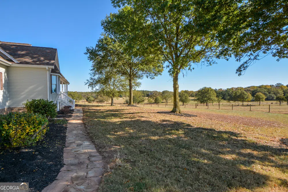 173 & 175 Deer Creek Farms RD Hartwell, GA 30643