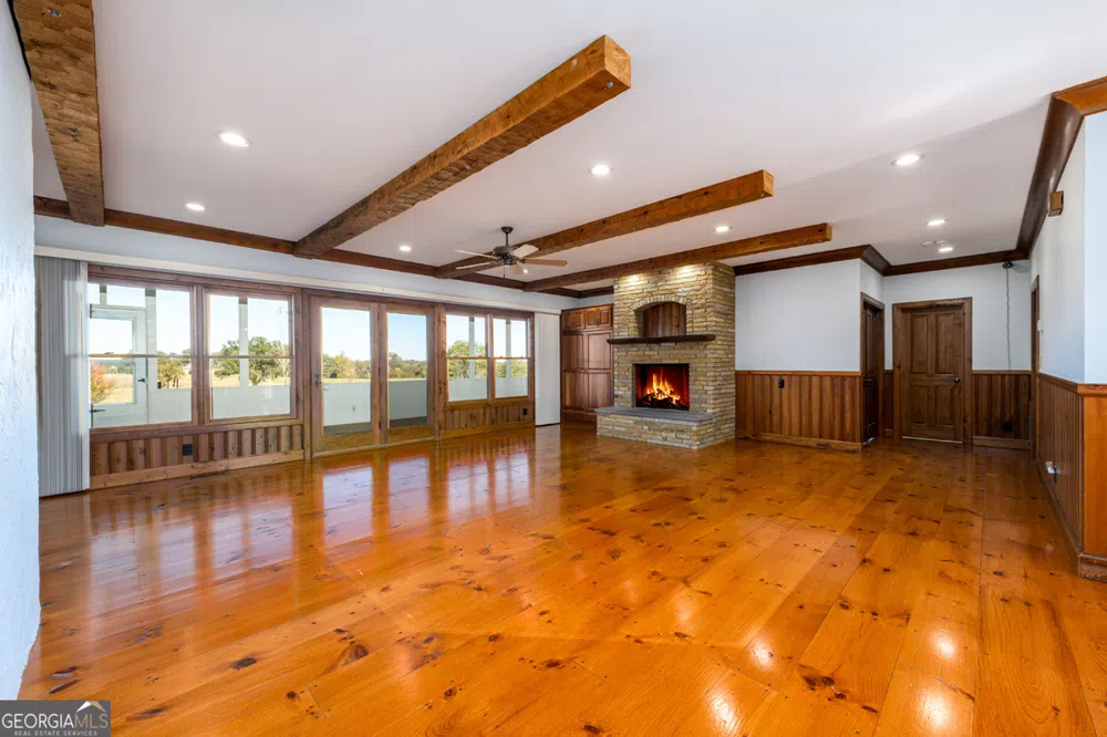 173 & 175 Deer Creek Farms RD Hartwell, GA 30643