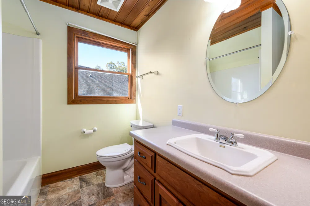 173 & 175 Deer Creek Farms RD Hartwell, GA 30643