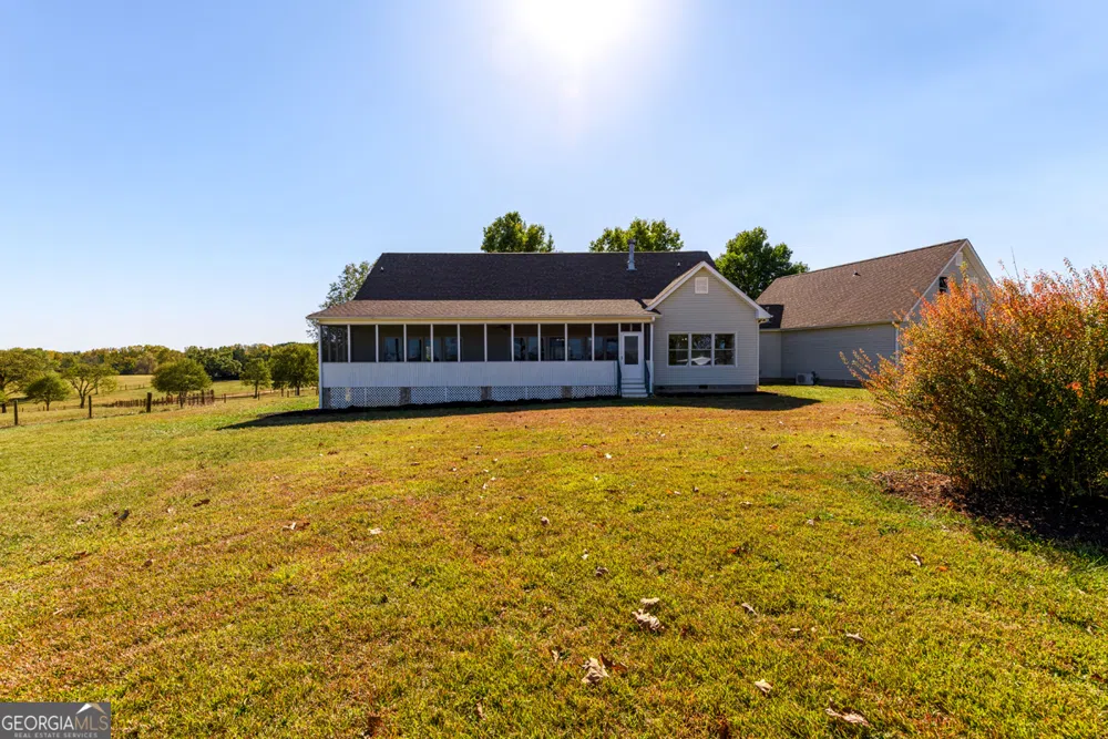 173 & 175 Deer Creek Farms RD Hartwell, GA 30643