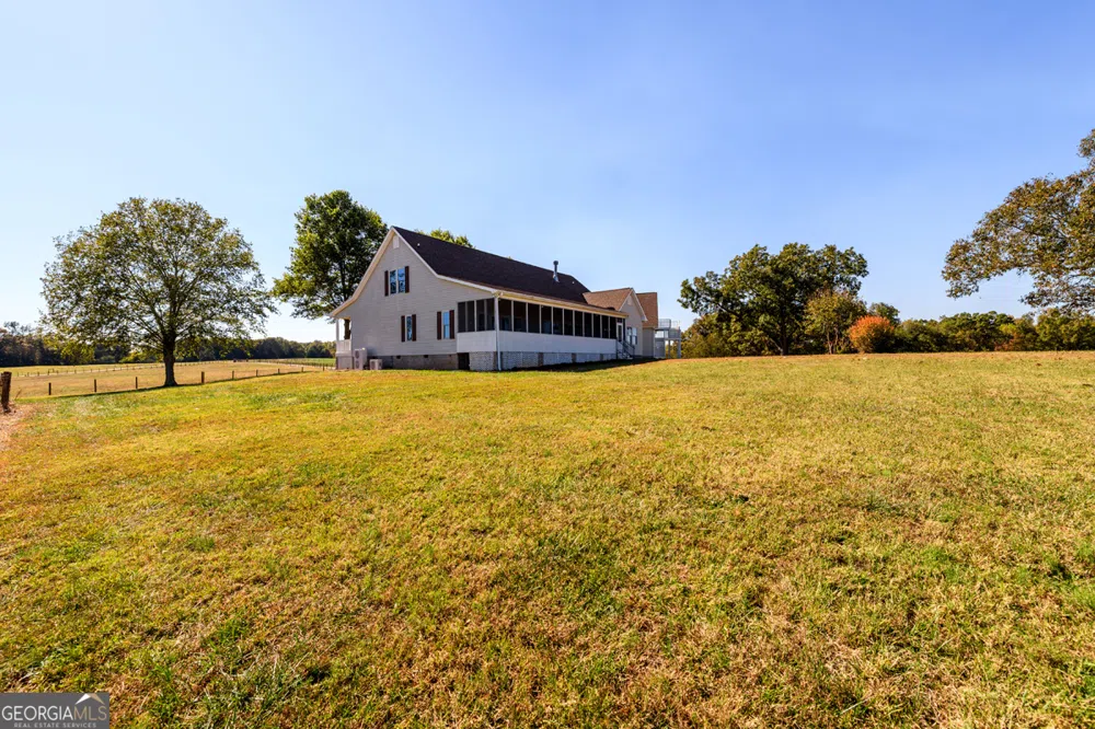 173 & 175 Deer Creek Farms RD Hartwell, GA 30643