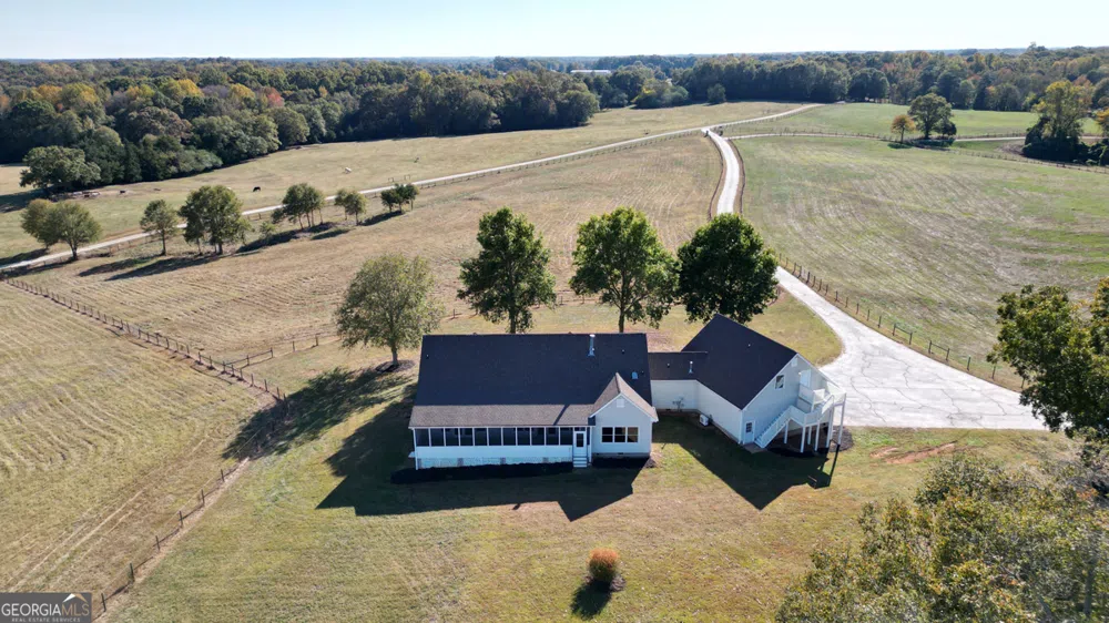 173 & 175 Deer Creek Farms RD Hartwell, GA 30643