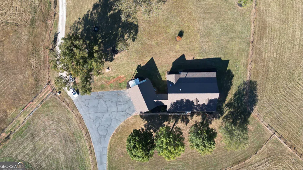 173 & 175 Deer Creek Farms RD Hartwell, GA 30643