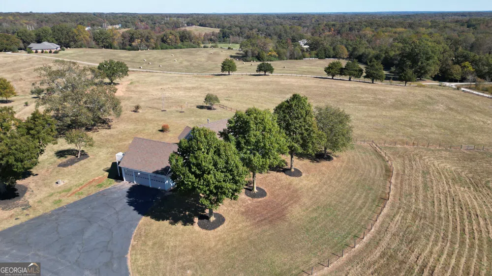 173 & 175 Deer Creek Farms RD Hartwell, GA 30643