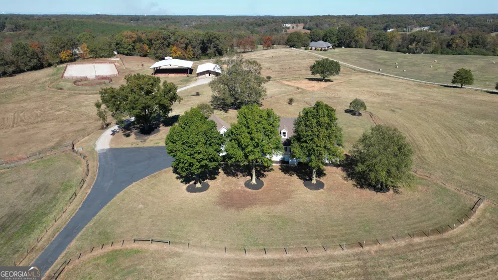 173 & 175 Deer Creek Farms RD Hartwell, GA 30643