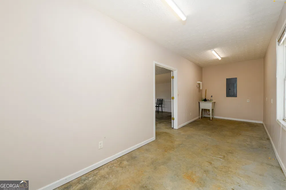 173 & 175 Deer Creek Farms RD Hartwell, GA 30643