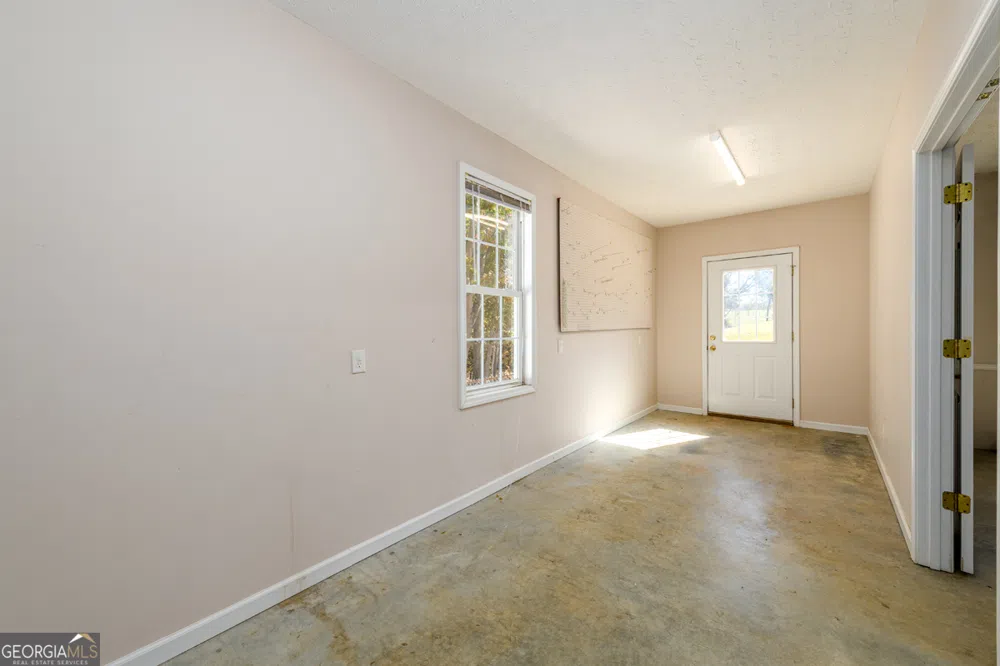 173 & 175 Deer Creek Farms RD Hartwell, GA 30643
