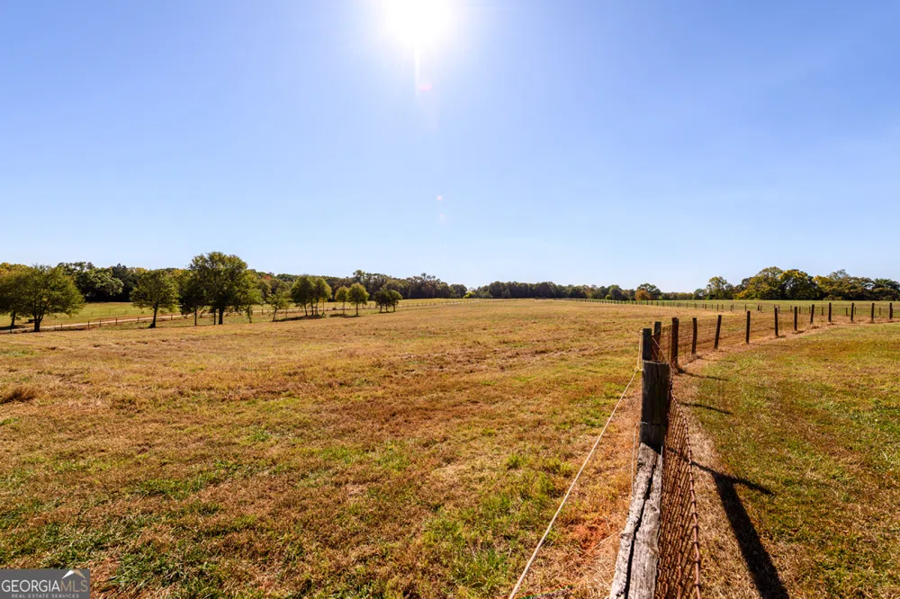 173 & 175 Deer Creek Farms RD Hartwell, GA 30643