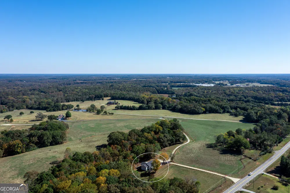 173 & 175 Deer Creek Farms RD Hartwell, GA 30643