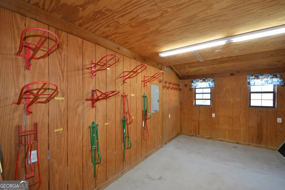 173 & 175 Deer Creek Farms RD Hartwell, GA 30643
