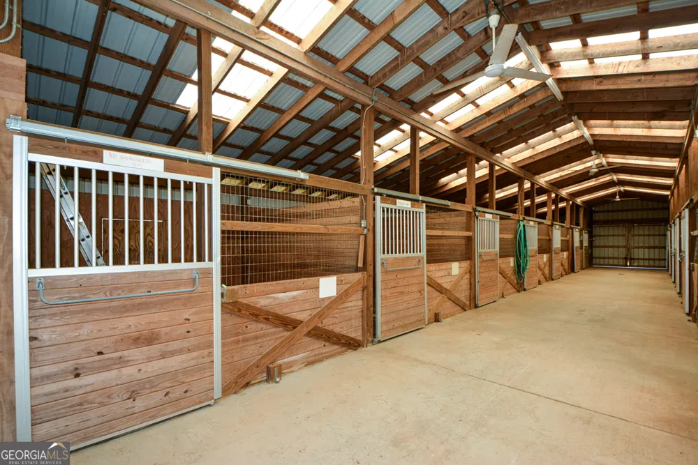 173 & 175 Deer Creek Farms RD Hartwell, GA 30643