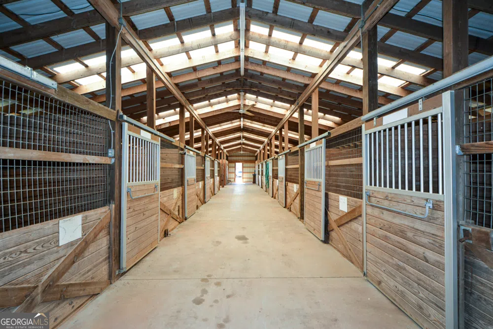 173 & 175 Deer Creek Farms RD Hartwell, GA 30643