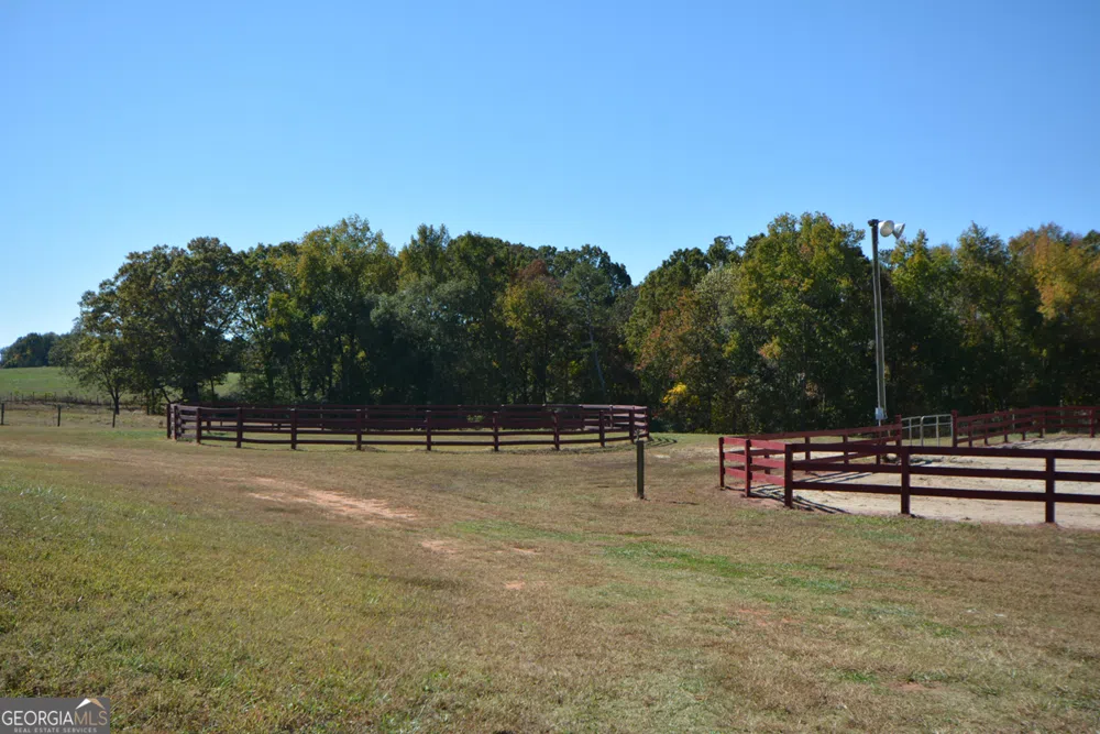 173 & 175 Deer Creek Farms RD Hartwell, GA 30643