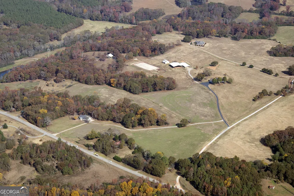 173 & 175 Deer Creek Farms RD Hartwell, GA 30643