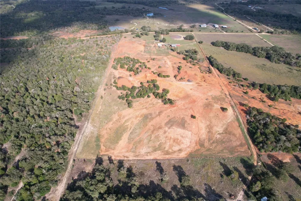 5280 County Road 320 Rockdale, TX 76567