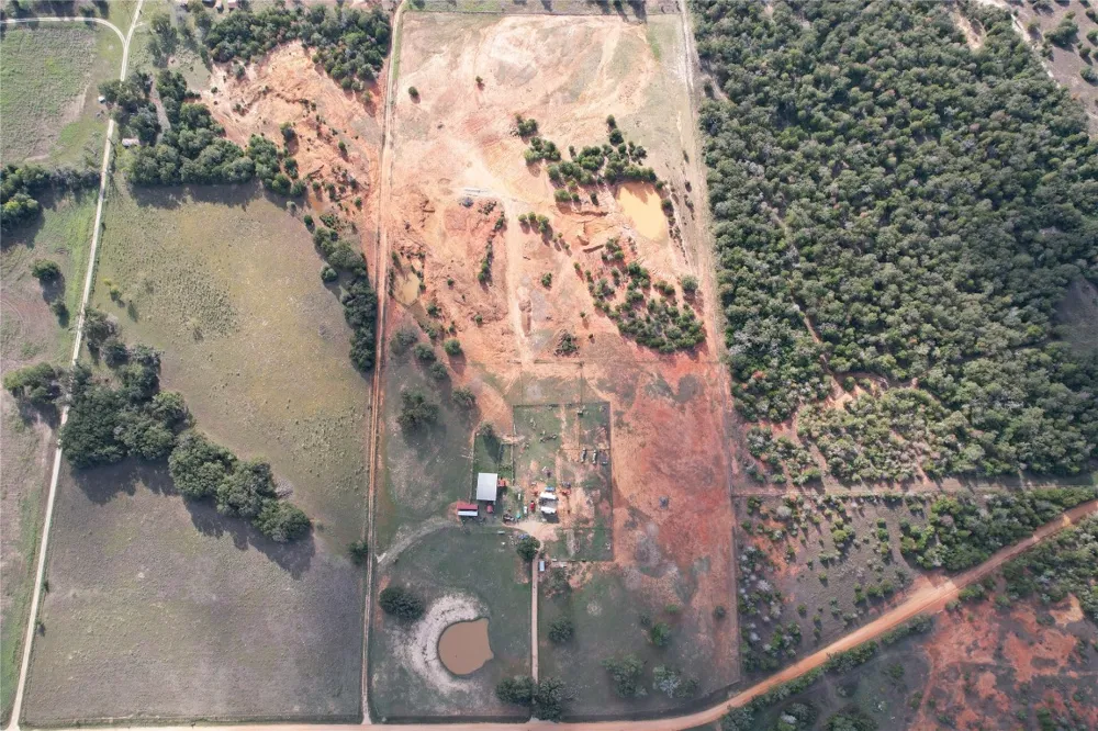 5280 County Road 320 Rockdale, TX 76567