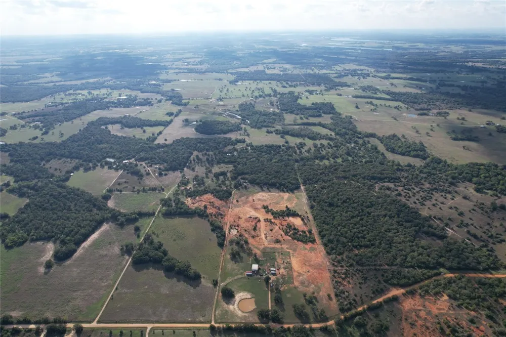 5280 County Road 320 Rockdale, TX 76567