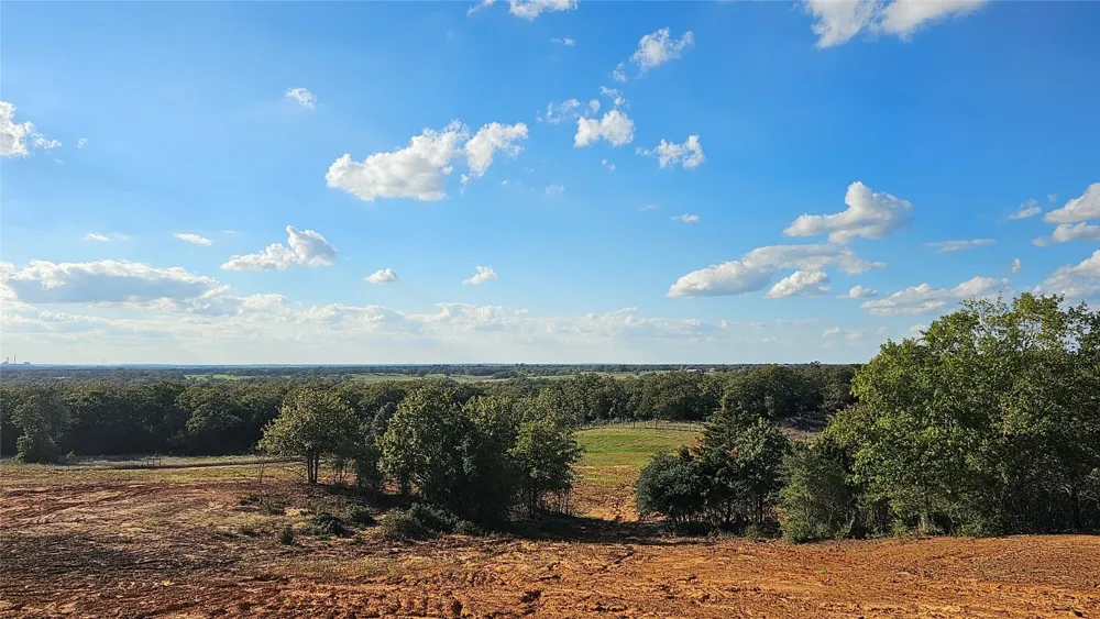5280 County Road 320 Rockdale, TX 76567