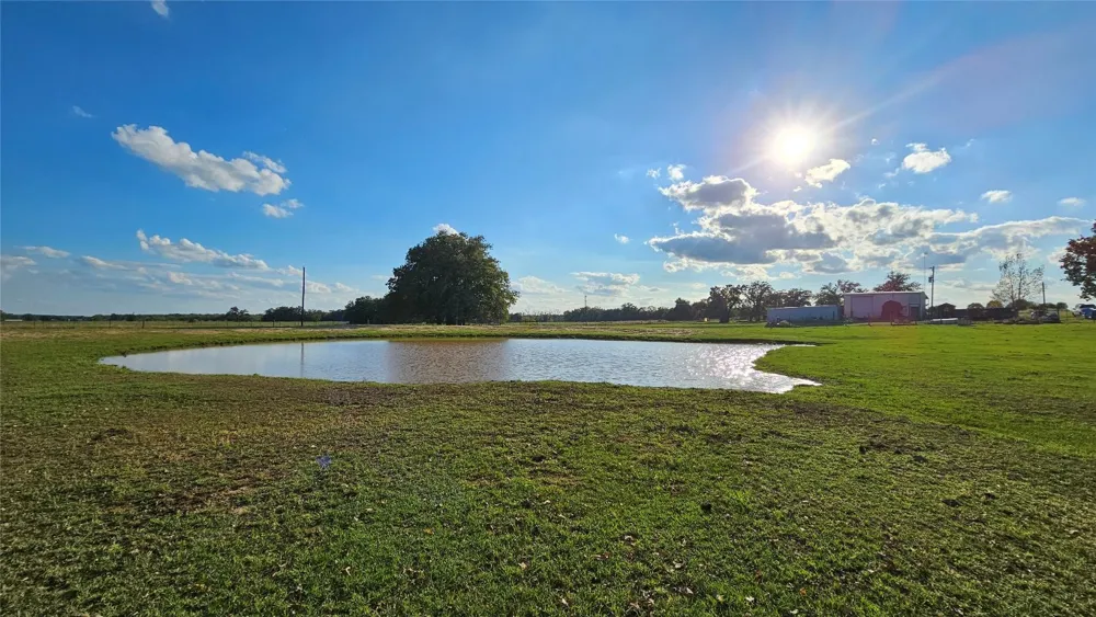 5280 County Road 320 Rockdale, TX 76567