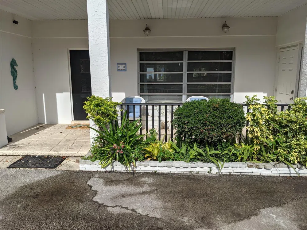 203 CANOVA DRIVE New Smyrna Beach, FL 32169