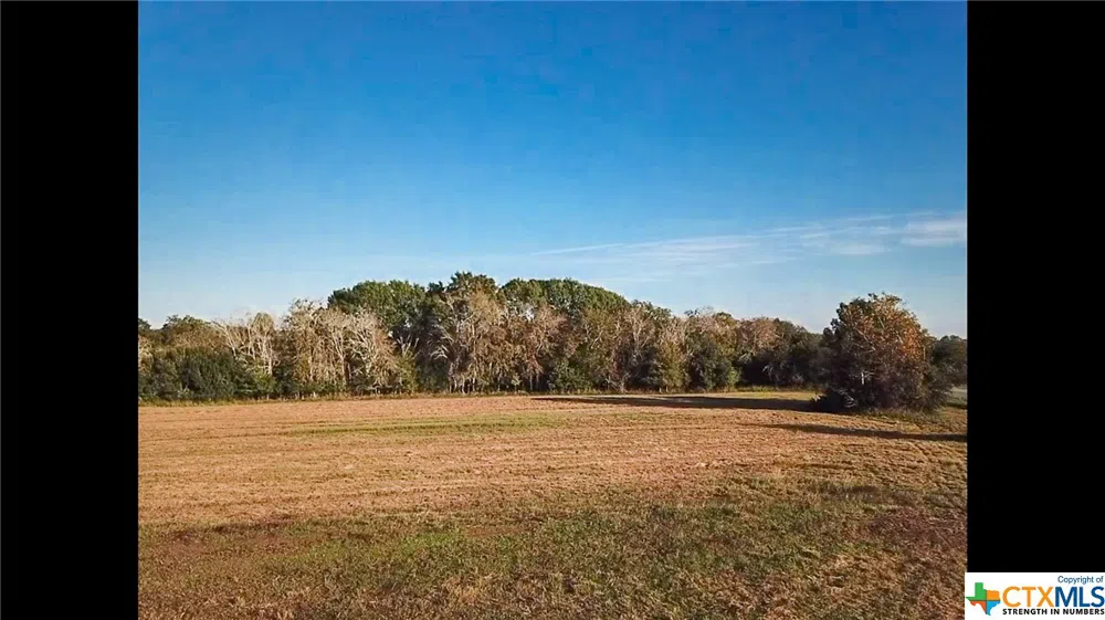 US Hwy 90 Shiner, TX 77984