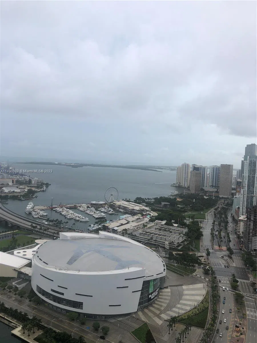 900 Biscayne Blvd #4904 Miami, FL 33132