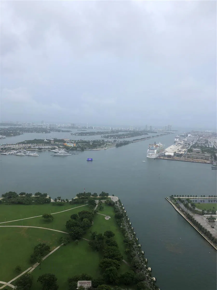 900 Biscayne Blvd #4904 Miami, FL 33132