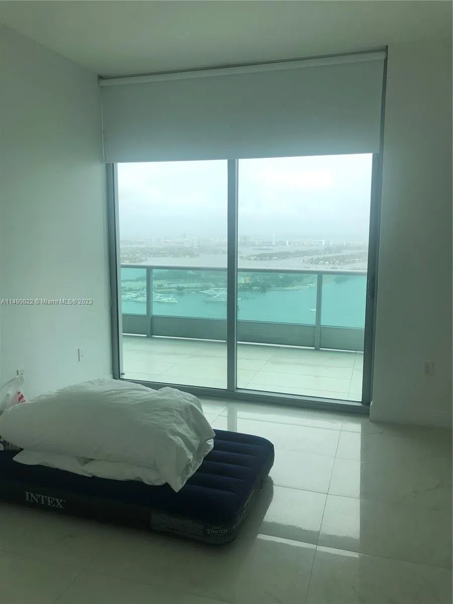 900 Biscayne Blvd #4904 Miami, FL 33132