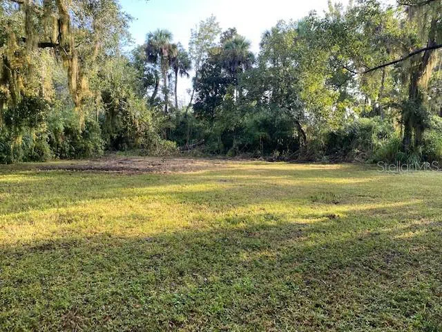 351 Palm Avenue Oak Hill, FL 32759