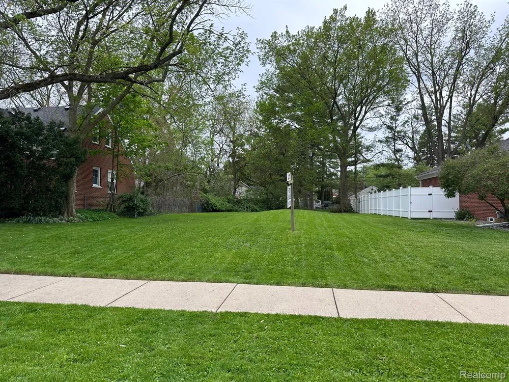 11311 CENTRALIA Redford Charter Township, MI 48239