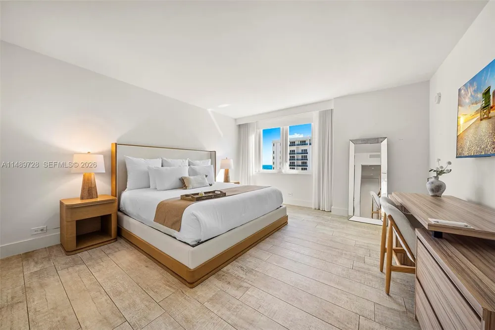 102 24th St #1412 Miami Beach, FL 33139