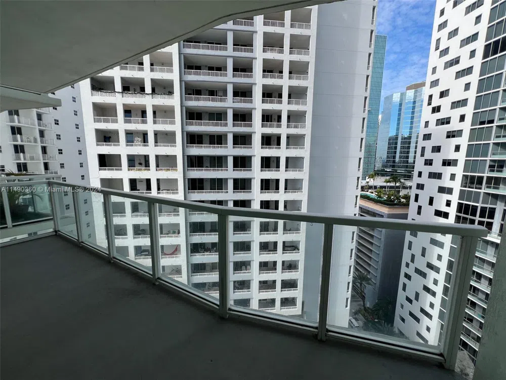 218 SE 14th Street #1806 Miami, FL 33131