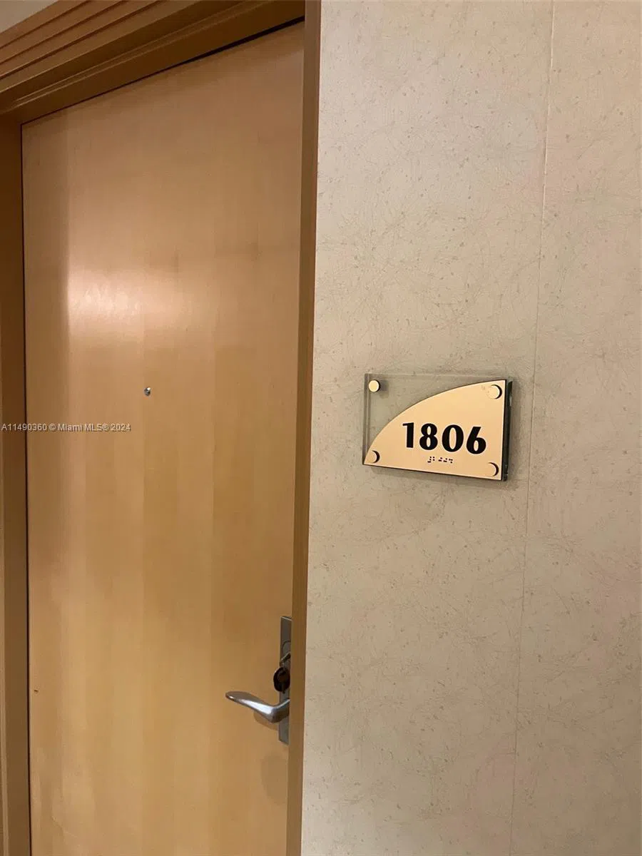 218 SE 14th Street #1806 Miami, FL 33131