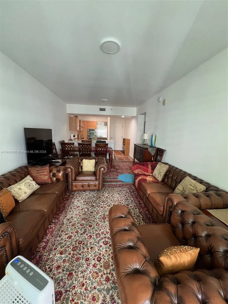 218 SE 14th Street #1806 Miami, FL 33131
