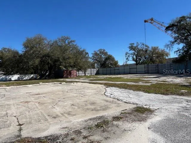 2305 NEBRASKA AVENUE Tampa, FL 33602