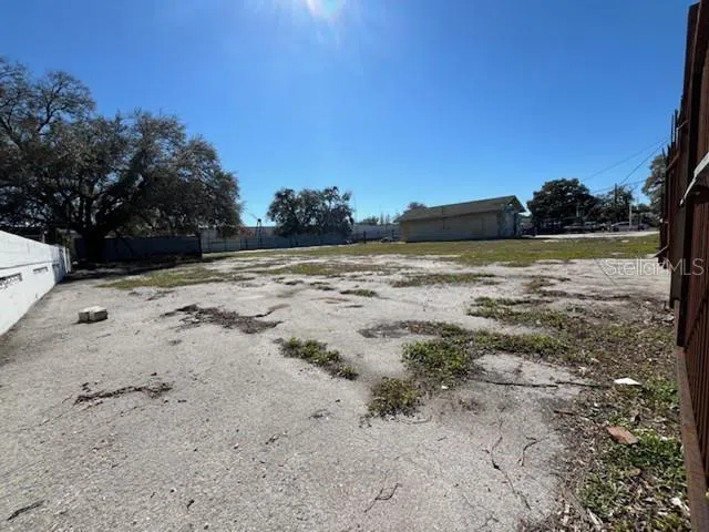 2305 NEBRASKA AVENUE Tampa, FL 33602