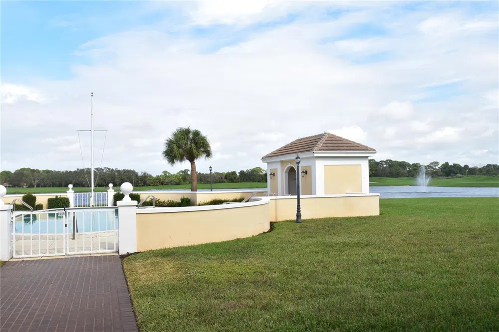 51 MAC EWEN DRIVE #1 Osprey, FL 34229