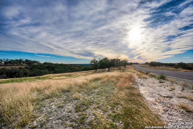 195 Wells Springs Dr Kerrville, TX 78028
