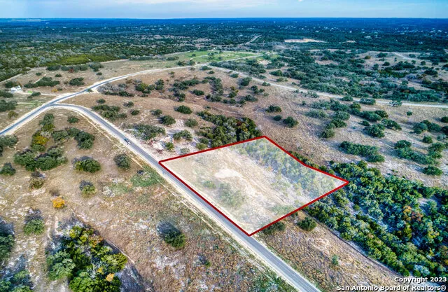 195 Wells Springs Dr Kerrville, TX 78028