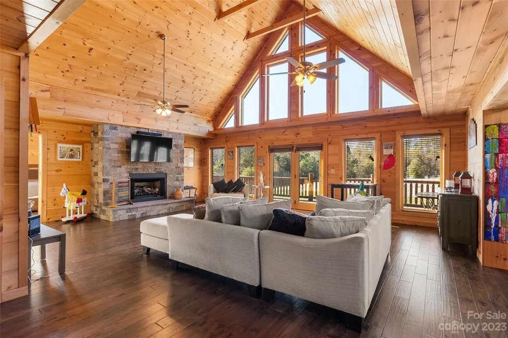 1642 Smith Waldrop Road Mill Spring, NC 28756