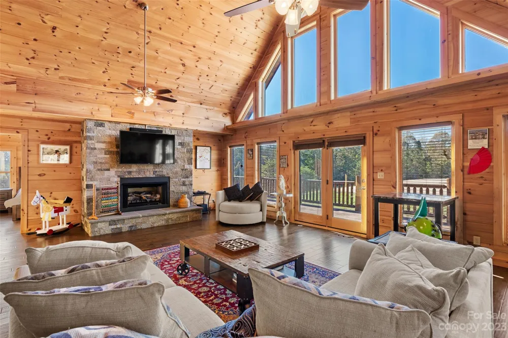 1642 Smith Waldrop Road Mill Spring, NC 28756