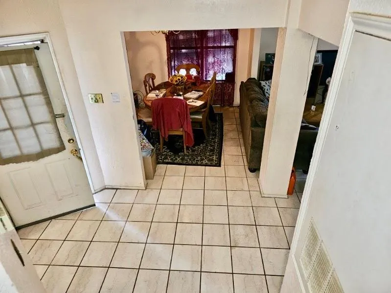 10203 Oak Branch Lane Dallas, TX 75227