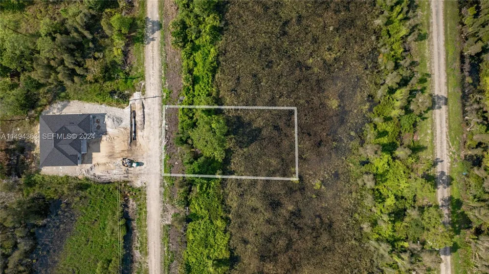 853 Belden Ave Lehigh Acres, FL 33936