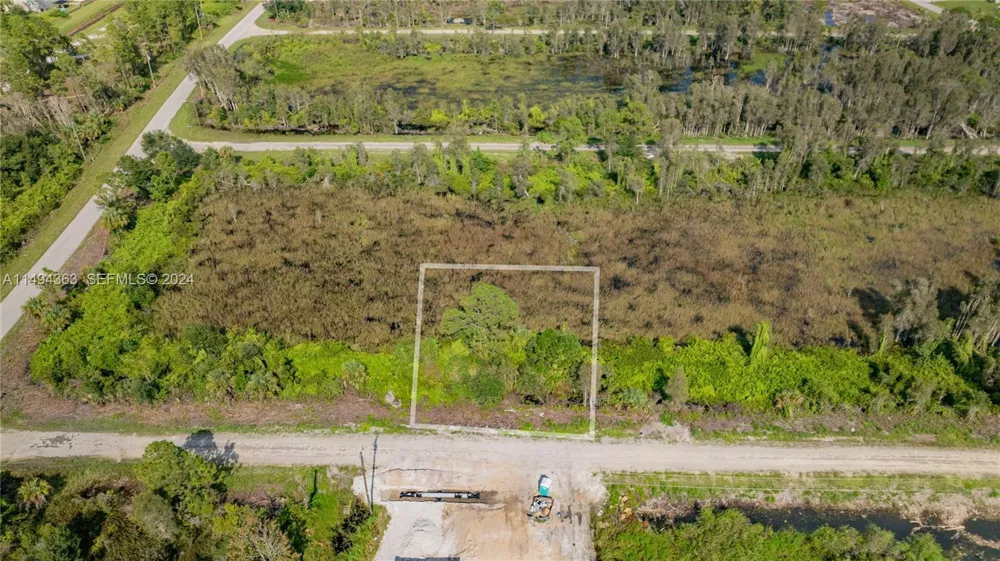 853 Belden Ave Lehigh Acres, FL 33936
