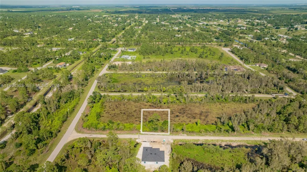 853 Belden Ave Lehigh Acres, FL 33936