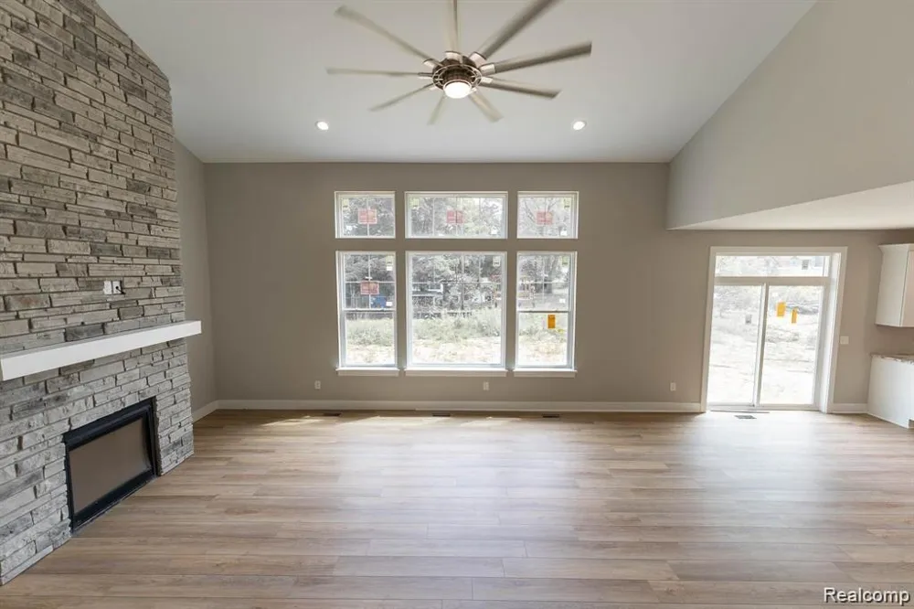 2 Textile Lodi Township, MI 48176