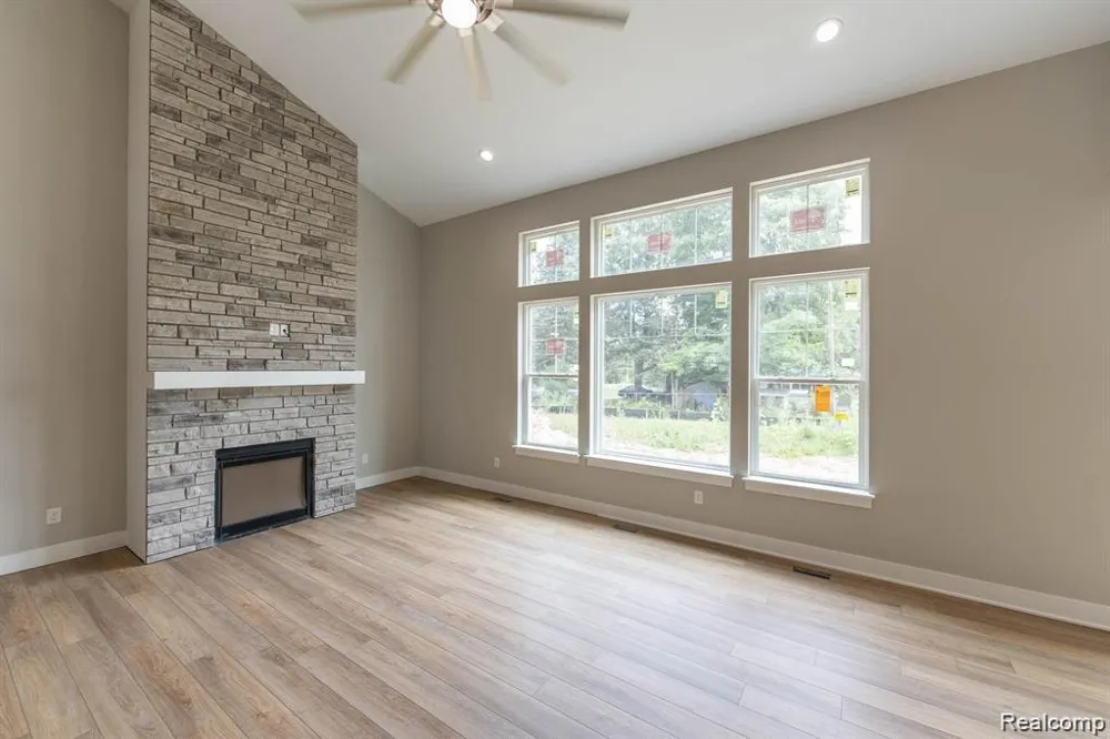 2 Textile Lodi Township, MI 48176
